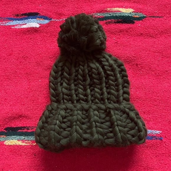 Urban Outfitters Accessories - Urban Outfitters Oversized Chunky Knit Beanie